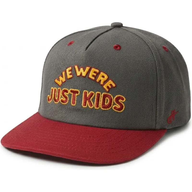 casquette-courbee-grise-et-rouge-snapback-just-kids-the-retro-homenage