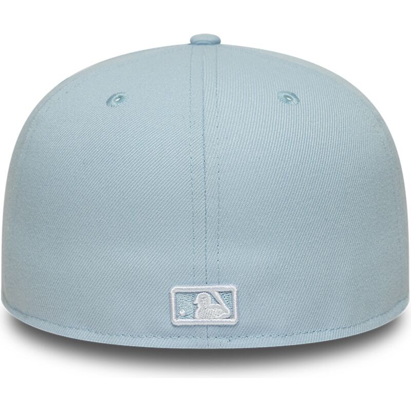 casquette-plate-bleue-claire-ajustee-59fifty-league-essential-new-york-yankees-mlb-new-era