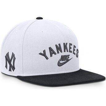 Casquette plate blanche et bleue marine snapback Cooperstown Dri-Fit Pro Structured Square Bill Nike