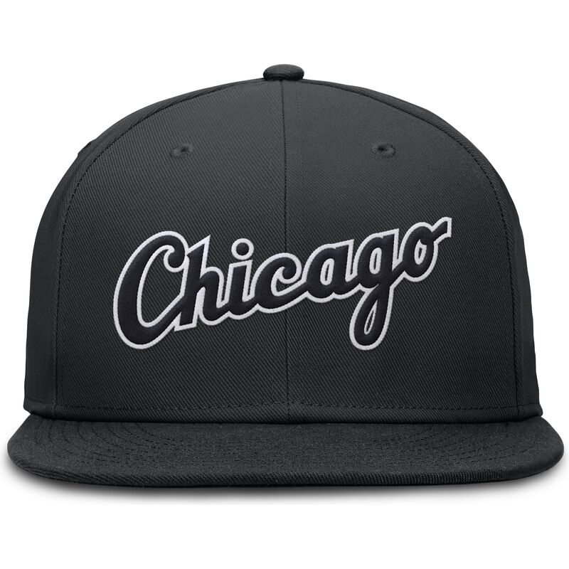 casquette-plate-noire-ajustee-dri-fit-true-structured-round-bill-chicago-white-sox-mlb-nike casquette-plate-noire-ajustee-dri-fit-true-structured-round-bill-chicago-white-sox-mlb-nike
