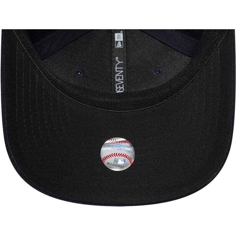 casquette-courbee-bleue-marine-snapback-9seventy-stretch-snap-player-replica-boston-red-sox-mlb-new-era