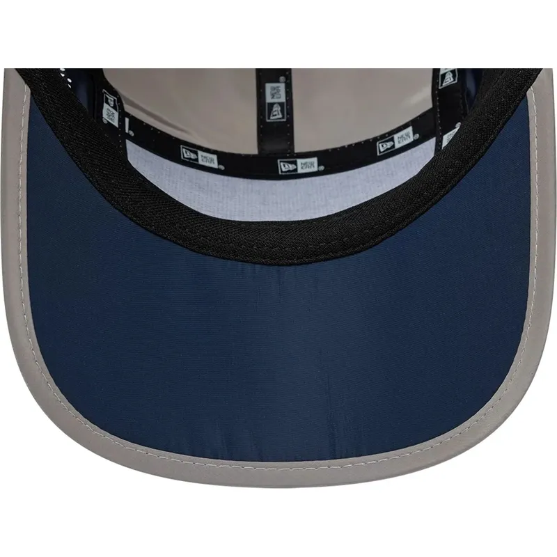 casquette-5-panel-courbee-bleue-marine-ajustable-runner-colour-block-new-era casquette-5-panel-courbee-bleue-marine-ajustable-runner-colour-block-new-era
