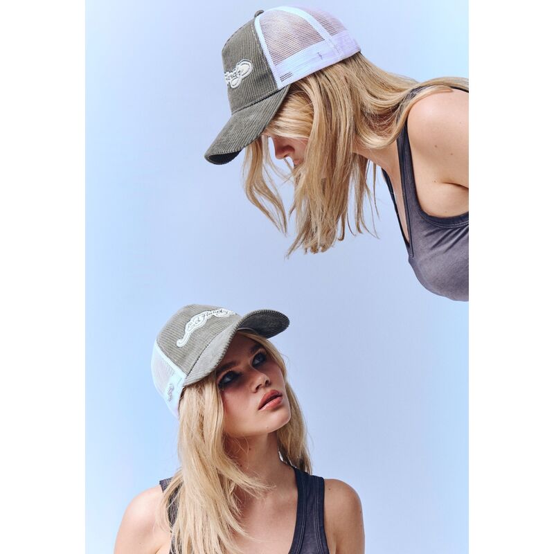 casquette-trucker-verte-et-blanche-embroidery-applique-cord-ed-hardy casquette-trucker-verte-et-blanche-embroidery-applique-cord-ed-hardy