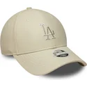 casquette-courbee-beige-snapback-pour-femme-avec-logo-beige-9forty-m-crown-pu-diamante-los-angeles-dodgers-mlb-new-era
