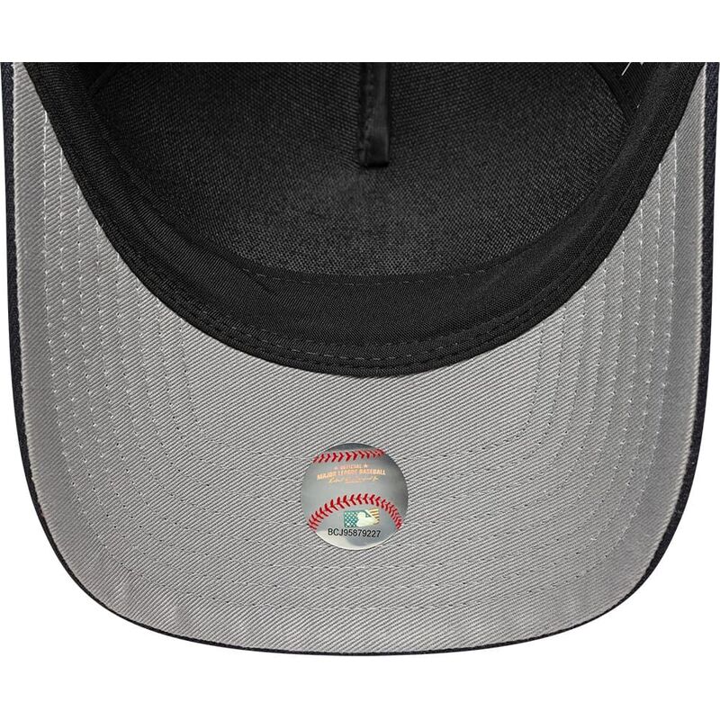 new-era-curved-brim-9forty-m-crown-a-frame-emblem-new-york-yankees-mlb-navy-blue-snapback-cap new-era-curved-brim-9forty-m-crown-a-frame-emblem-new-york-yankees-mlb-navy-blue-snapback-cap
