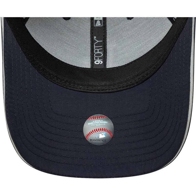 casquette-courbee-bleue-marine-ajustable-9forty-recycled-los-angeles-dodgers-mlb-new-era