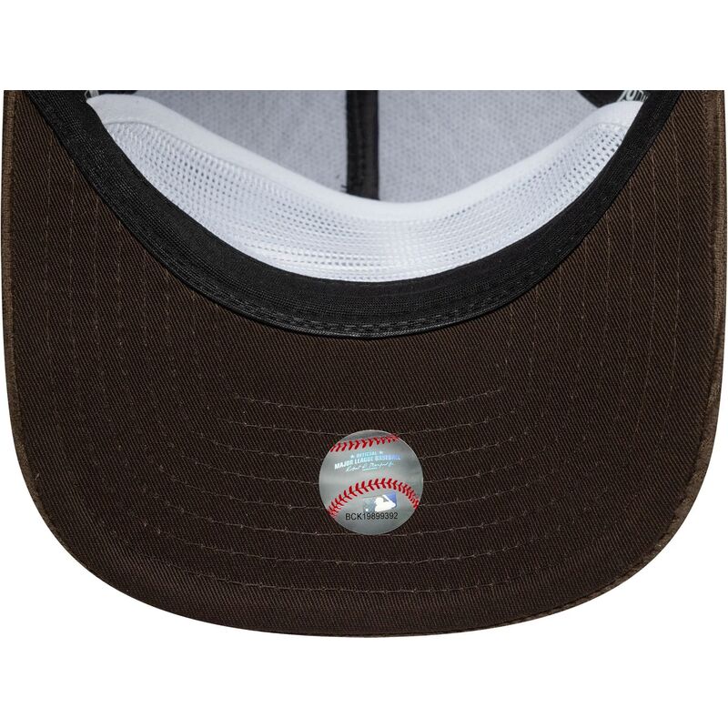 casquette-courbee-marron-snapback-19twenty-cooperstown-cord-chicago-cubs-mlb-new-era casquette-courbee-marron-snapback-19twenty-cooperstown-cord-chicago-cubs-mlb-new-era