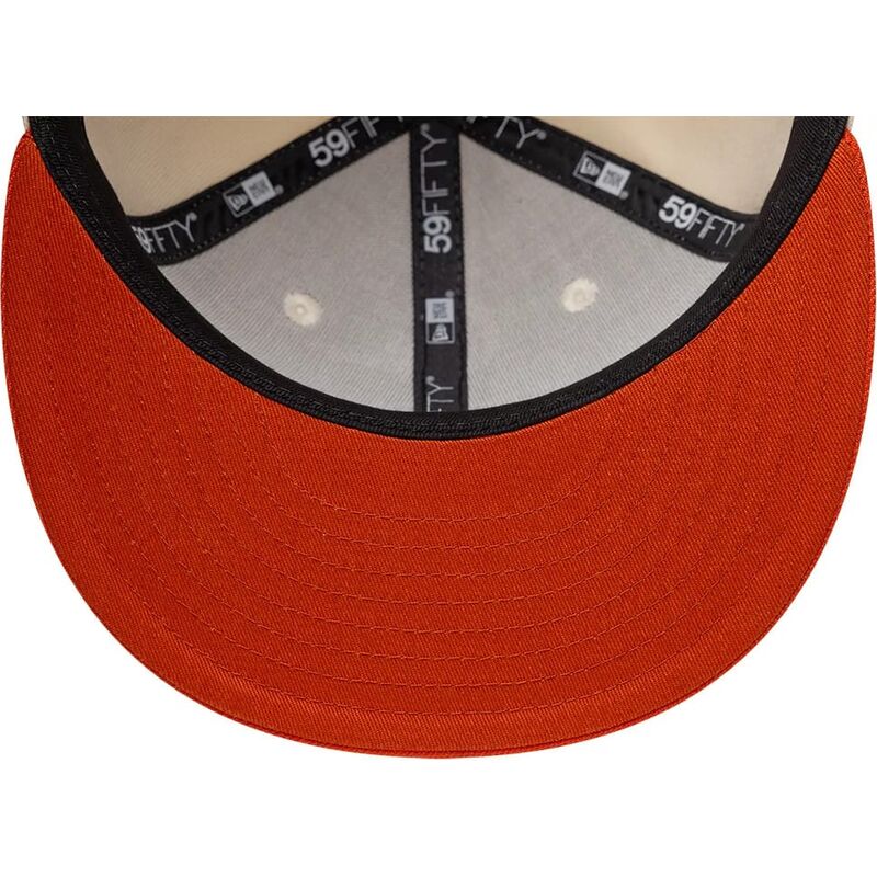 casquette-plate-beige-et-orange-ajustee-avec-logo-orange-59fifty-league-essential-new-york-yankees-mlb-new-era casquette-plate-beige-et-orange-ajustee-avec-logo-orange-59fifty-league-essential-new-york-yankees-mlb-new-era