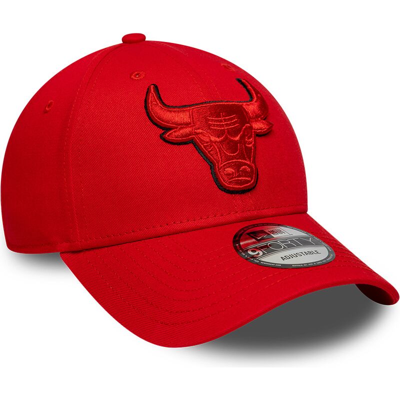casquette-courbee-rouge-ajustable-avec-logo-rouge-9forty-outline-chicago-bulls-nba-new-era
