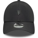 casquette-courbee-grise-fonce-ajustable-avec-logo-noir-9forty-metal-manchester-city-football-club-premier-league-new-era
