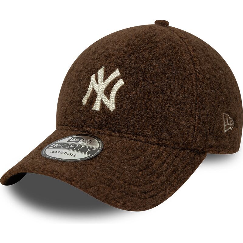 casquette-courbee-marron-snapback-9forty-winter-borg-new-york-yankees-mlb-new-era