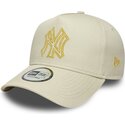 casquette-courbee-beige-snapback-avec-logo-dore-e-frame-metallic-outline-new-york-yankees-mlb-new-era