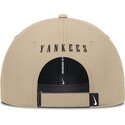casquette-courbee-beige-ajustable-avec-logo-marron-club-structured-uv-poly-ripstop-new-york-yankees-mlb-nike
