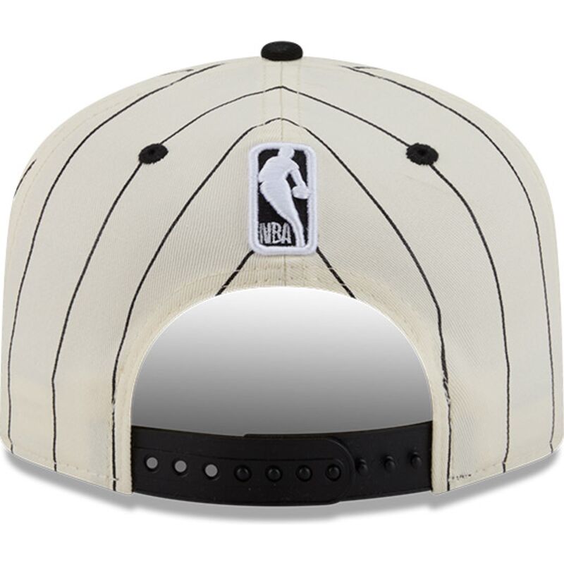 new-era-curved-brim-19twenty-pinstripe-chicago-bulls-nba-beige-and-black-snapback-cap