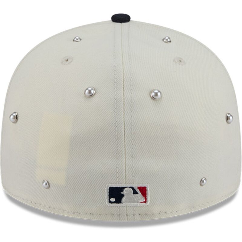 new-era-curved-brim-59fifty-beads-na-lifestyle-f1-atlanta-braves-mlb-beige-and-navy-blue-fitted-cap new-era-curved-brim-59fifty-beads-na-lifestyle-f1-atlanta-braves-mlb-beige-and-navy-blue-fitted-cap