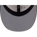 casquette-courbee-beige-et-noire-ajustee-59fifty-beads-na-lifestyle-f1-chicago-white-sox-mlb-new-era