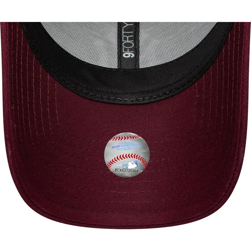 new-era-curved-brim-women-pink-logo-9forty-metallic-logo-new-york-yankees-mlb-red-adjustable-cap new-era-curved-brim-women-pink-logo-9forty-metallic-logo-new-york-yankees-mlb-red-adjustable-cap