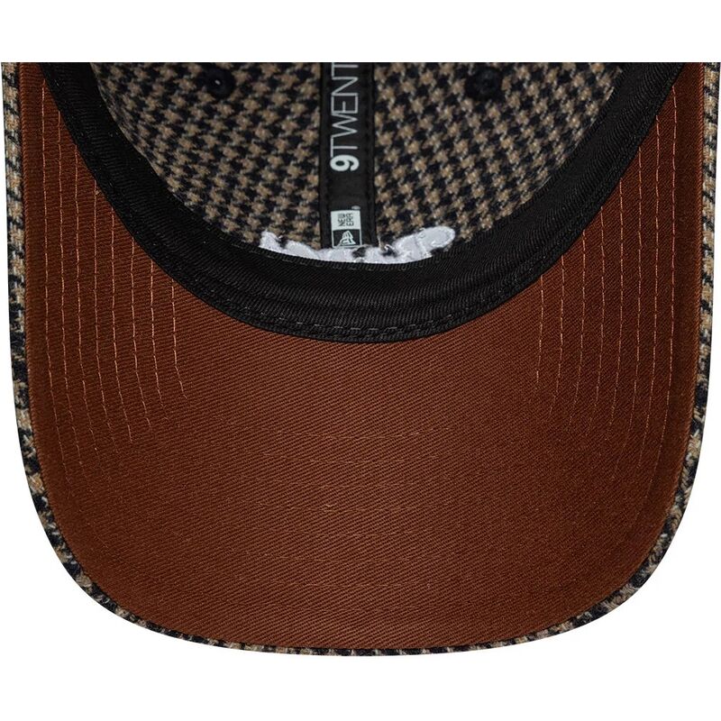 casquette-courbee-marron-ajustable-9twenty-herringbone-fc-barcelona-laliga-new-era casquette-courbee-marron-ajustable-9twenty-herringbone-fc-barcelona-laliga-new-era