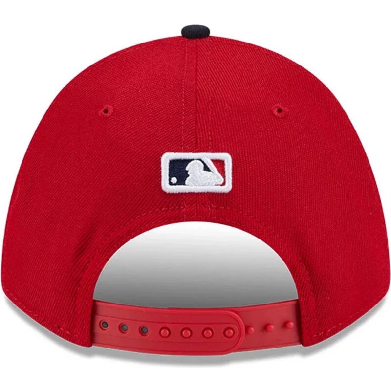 casquette-courbee-rouge-et-bleue-marine-snapback-9forty-m-crown-player-replica-cleveland-guardians-mlb-new-era