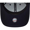 casquette-courbee-bleue-marine-snapback-9forty-m-crown-cord-visor-new-york-yankees-mlb-new-era