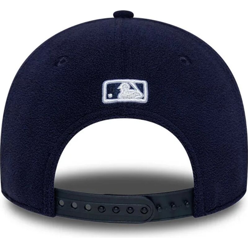new-era-curved-brim-9forty-m-crown-fleece-new-york-yankees-mlb-navy-blue-snapback-cap