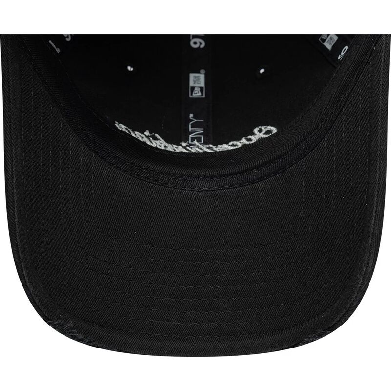 new-era-curved-brim-women-9twenty-slogan-overthinking-black-adjustable-cap