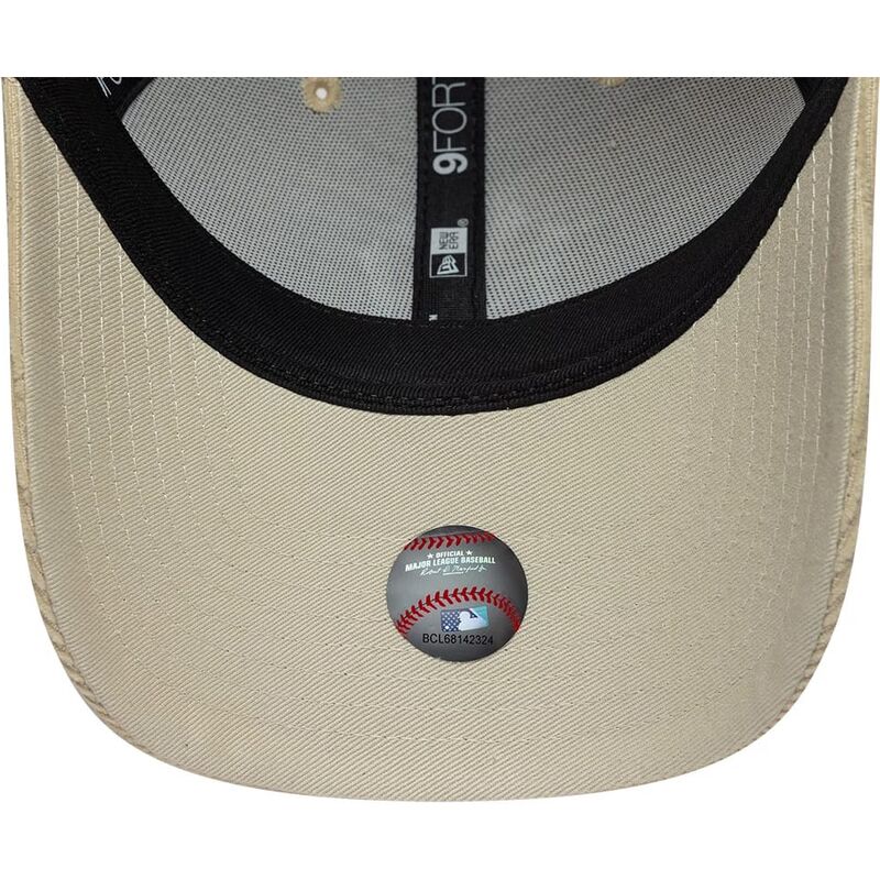 casquette-courbee-beige-snapback-9forty-entry-cord-new-york-yankees-mlb-new-era casquette-courbee-beige-snapback-9forty-entry-cord-new-york-yankees-mlb-new-era
