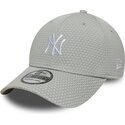 casquette-courbee-grise-ajustee-avec-logo-blanc-39thirty-stretch-mesh-new-york-yankees-mlb-new-era
