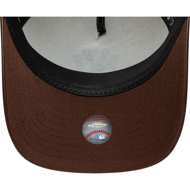 new-era-curved-brim-women-9forty-m-crown-fabric-mix-new-york-yankees-mlb-beige-and-brown-adjustable-cap