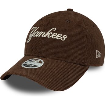 Casquette courbée marron ajustable pour femme 9TWENTY Cord Script New York Yankees MLB New Era