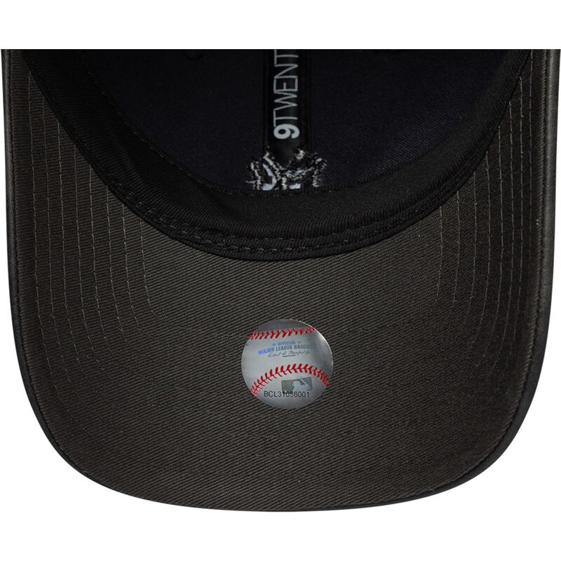 new-era-curved-brim-women-black-logo-9twenty-washed-pu-new-york-yankees-mlb-black-adjustable-cap
