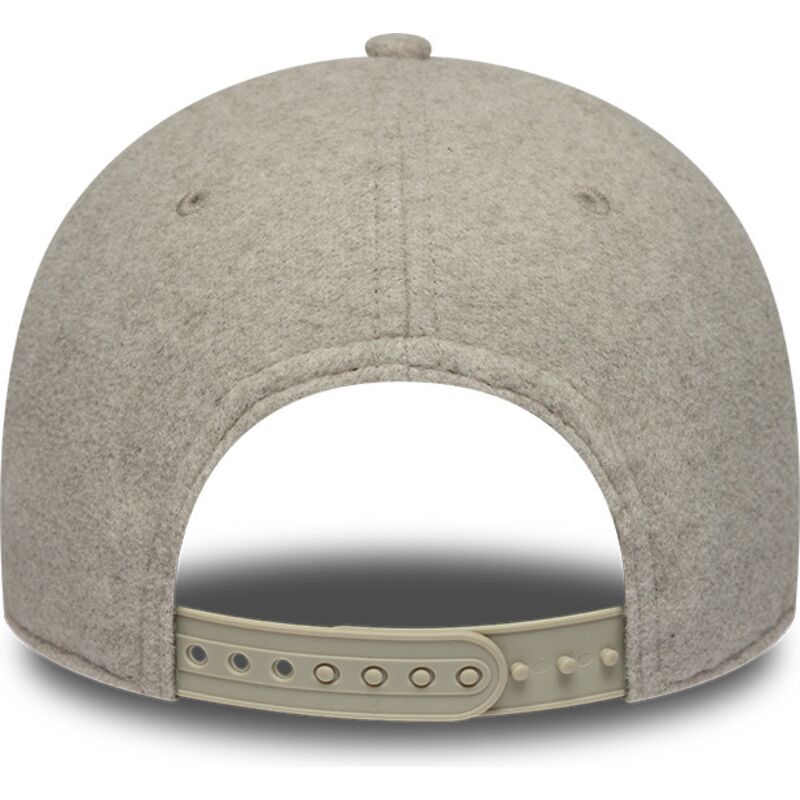 casquette-courbee-beige-snapback-avec-logo-beige-9forty-winter-los-angeles-dodgers-mlb-new-era