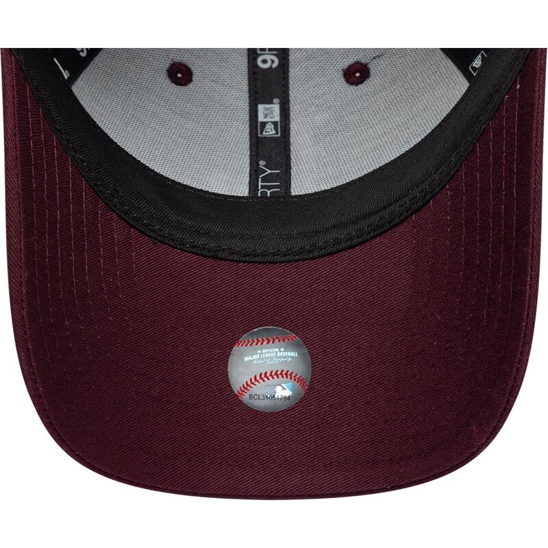 casquette-courbee-grenat-ajustable-pour-femme-avec-logo-rose-9forty-metallic-los-angeles-dodgers-mlb-new-era
