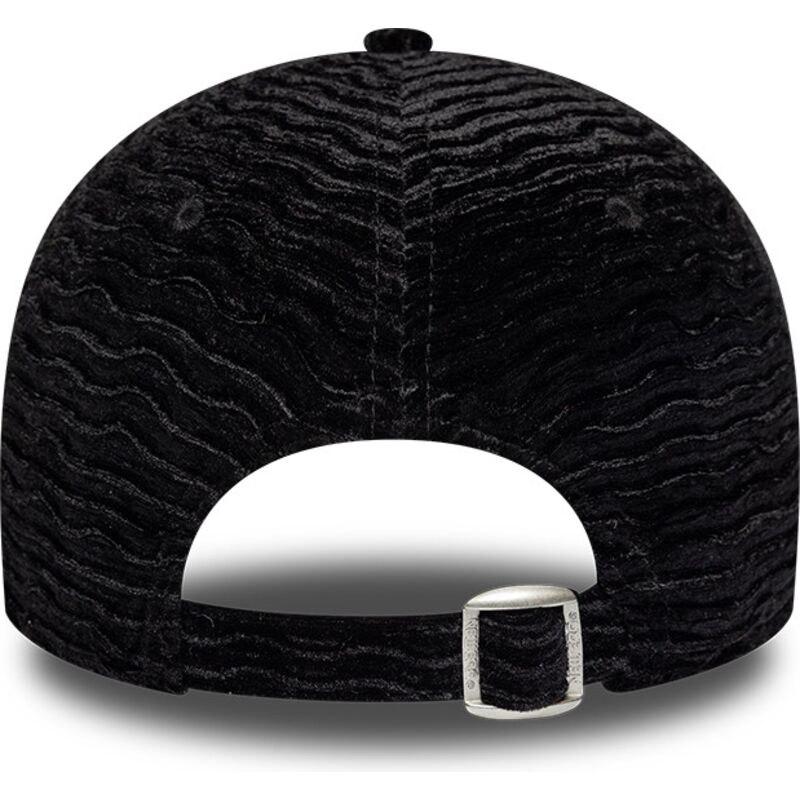 casquette-courbee-noire-ajustable-pour-femme-avec-logo-noir-9forty-velour-new-york-yankees-mlb-new-era casquette-courbee-noire-ajustable-pour-femme-avec-logo-noir-9forty-velour-new-york-yankees-mlb-new-era