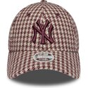 new-era-curved-brim-women-maroon-logo-9forty-m-crown-houndstooth-new-york-yankees-mlb-maroon-and-beige-adjustable-cap