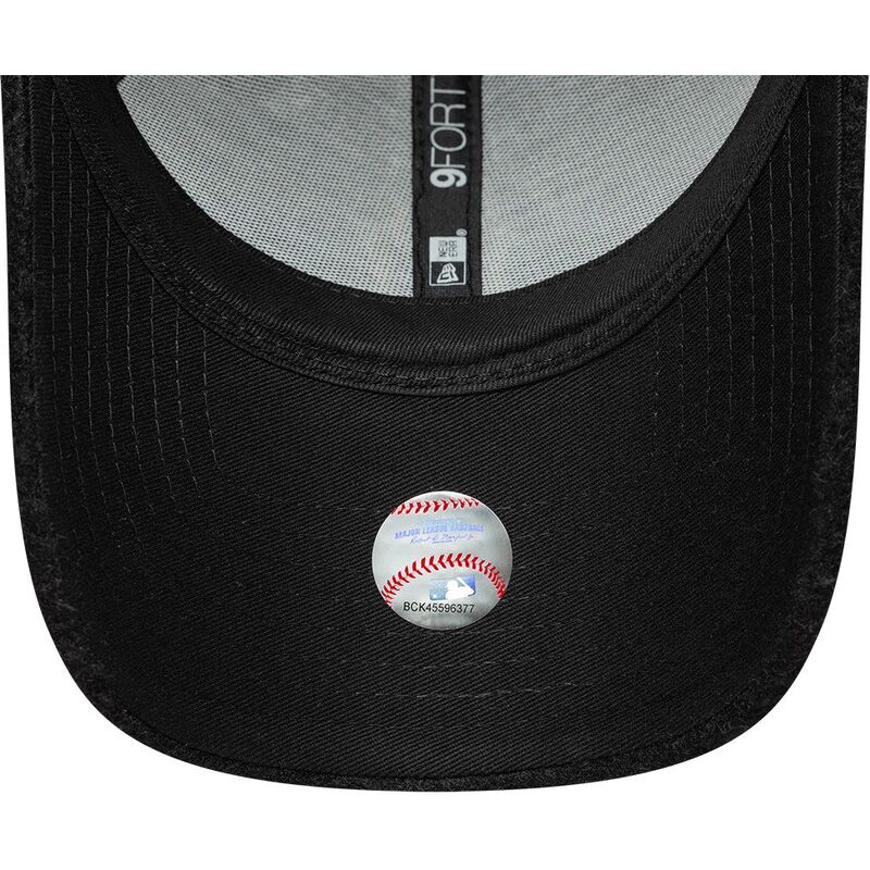 casquette-courbee-noire-snapback-9forty-winter-borg-new-york-yankees-mlb-new-era casquette-courbee-noire-snapback-9forty-winter-borg-new-york-yankees-mlb-new-era