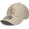 casquette-courbee-beige-ajustable-avec-logo-beige-9forty-pu-weave-new-york-yankees-mlb-new-era