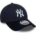 casquette-courbee-bleue-marine-snapback-9forty-m-crown-cord-visor-new-york-yankees-mlb-new-era