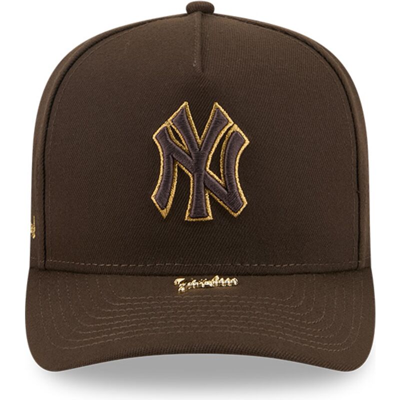 casquette-courbee-marron-snapback-9fifty-a-frame-precurved-visor-pin-new-york-yankees-mlb-new-era