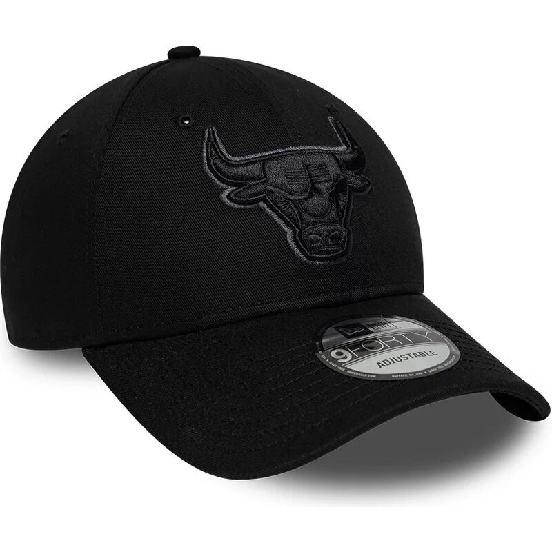 casquette-courbee-noire-ajustable-avec-logo-noir-et-grise-9forty-team-outline-chicago-bulls-nba-new-era