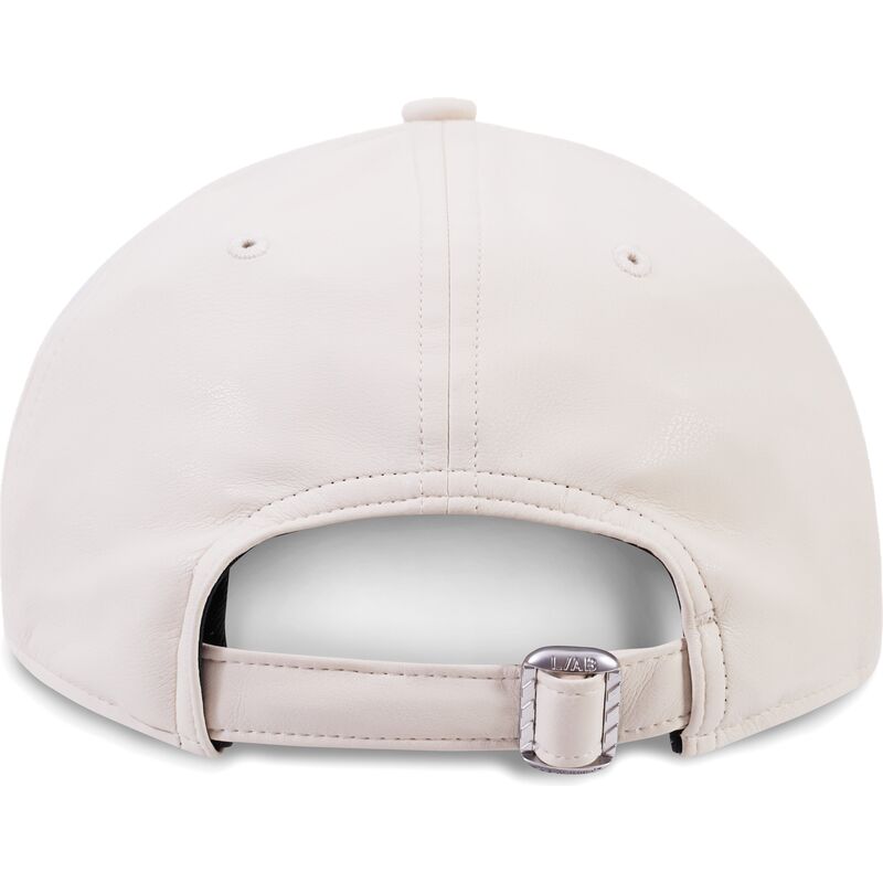 casquette-courbee-beige-ajustable-clamp-arrows-pu-leather-l-ab-c-o-off-white casquette-courbee-beige-ajustable-clamp-arrows-pu-leather-l-ab-c-o-off-white