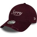 casquette-courbee-grenat-ajustable-pour-femme-9twenty-slogan-sorry-i-m-late-new-era