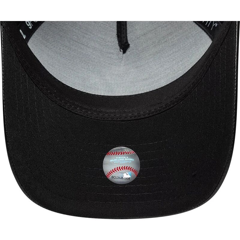 casquette-courbee-noire-ajustable-pour-femme-avec-logo-noir-9forty-m-crown-a-frame-fabric-mix-new-york-yankees-mlb-new-era casquette-courbee-noire-ajustable-pour-femme-avec-logo-noir-9forty-m-crown-a-frame-fabric-mix-new-york-yankees-mlb-new-era