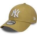 casquette-courbee-khaki-ajustable-9forty-league-essential-new-york-yankees-mlb-new-era