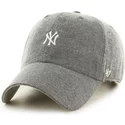 casquette-a-visiere-courbee-grise-avec-petit-logo-mlb-newyork-yankees-47-brand