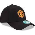 gorra-curva-negra-ajustable-9forty-essential-de-manchester-united-football-club-de-new-era